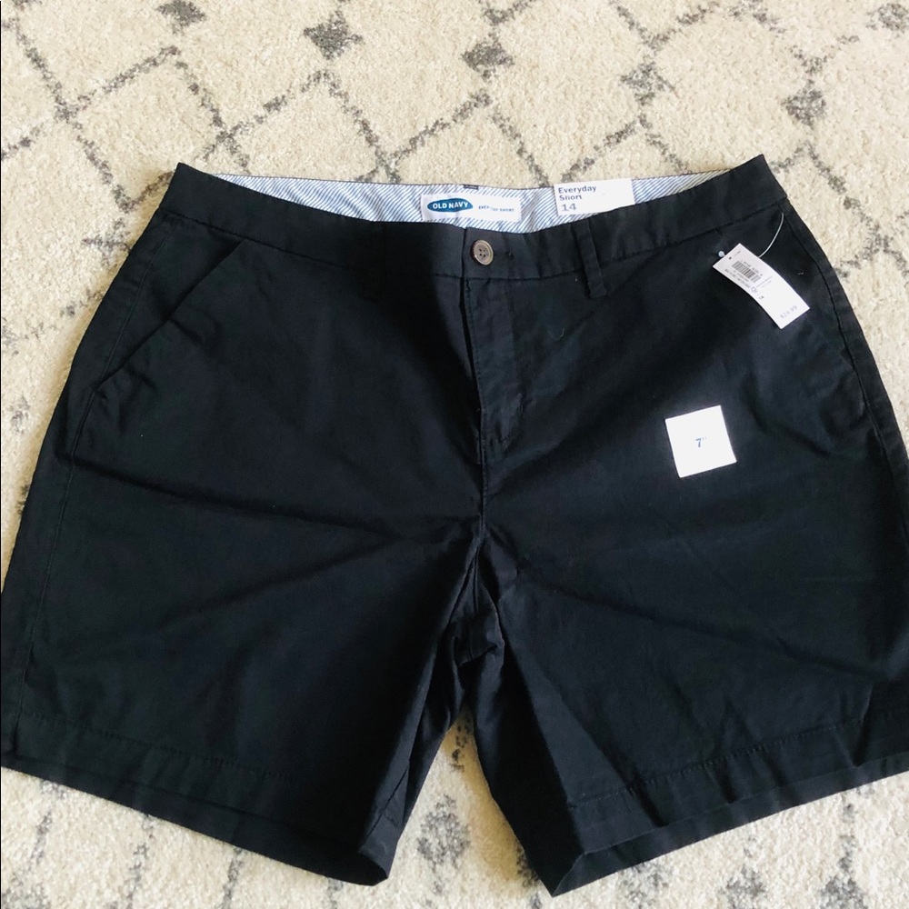 Old Navy Everyday Women’s Shorts